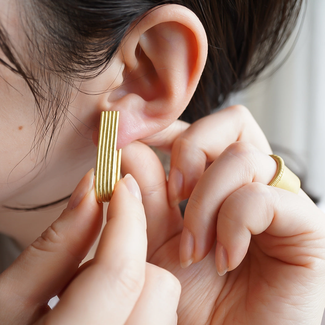 N-54- Line Pierce long bronze (シングル)