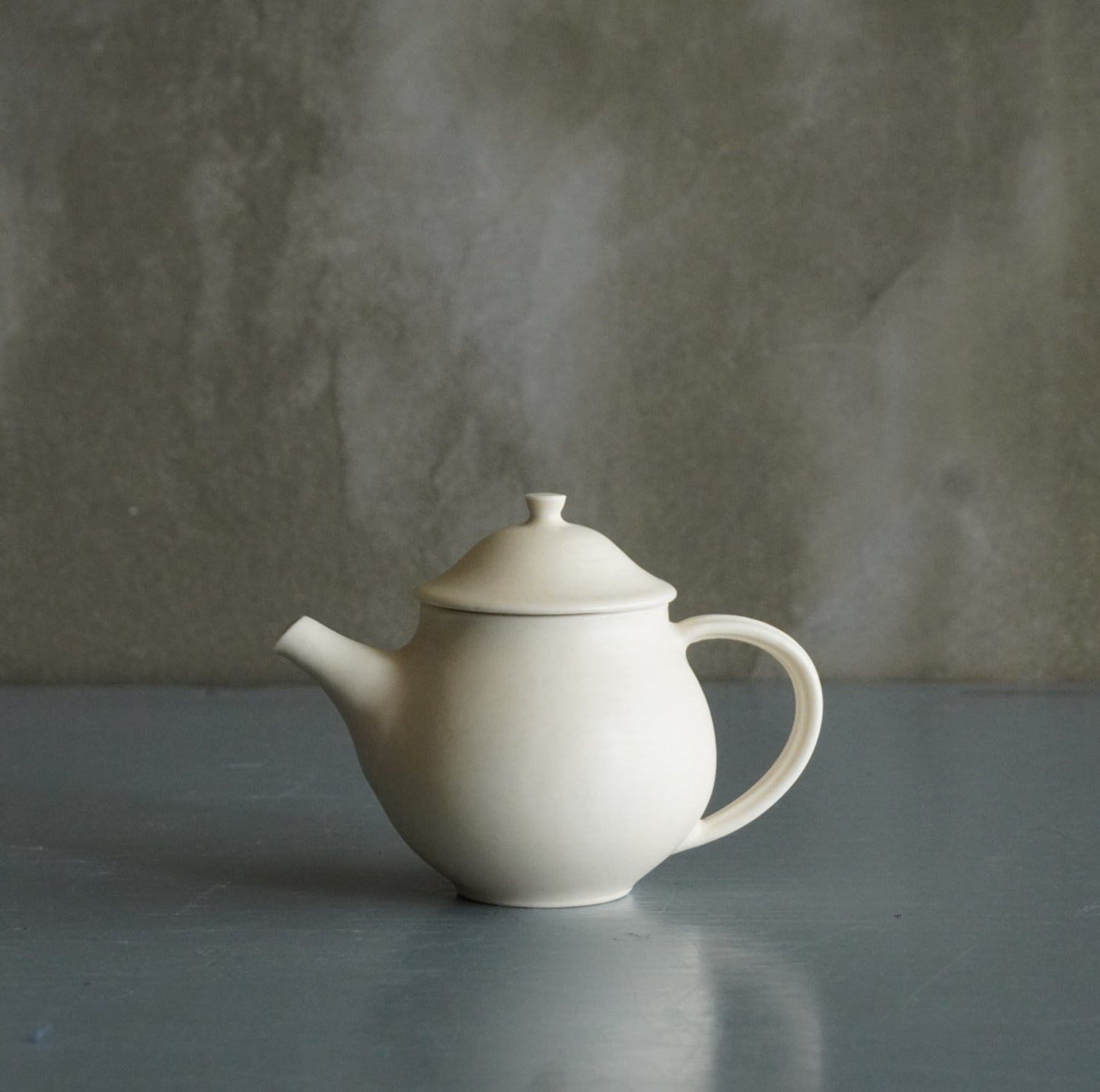 K-45- 茶壺 アイボリー