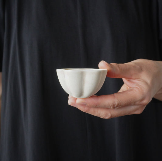 K-58- 豆小鉢(花) アイボリー