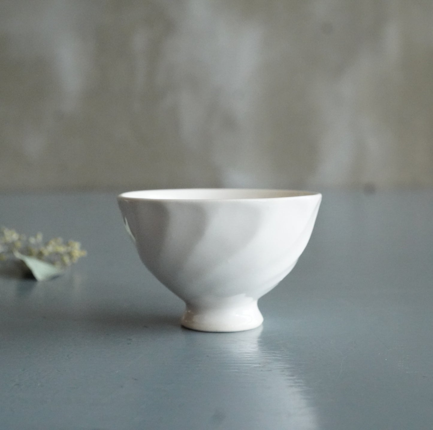 K-49- 茶杯鎬高台 白釉