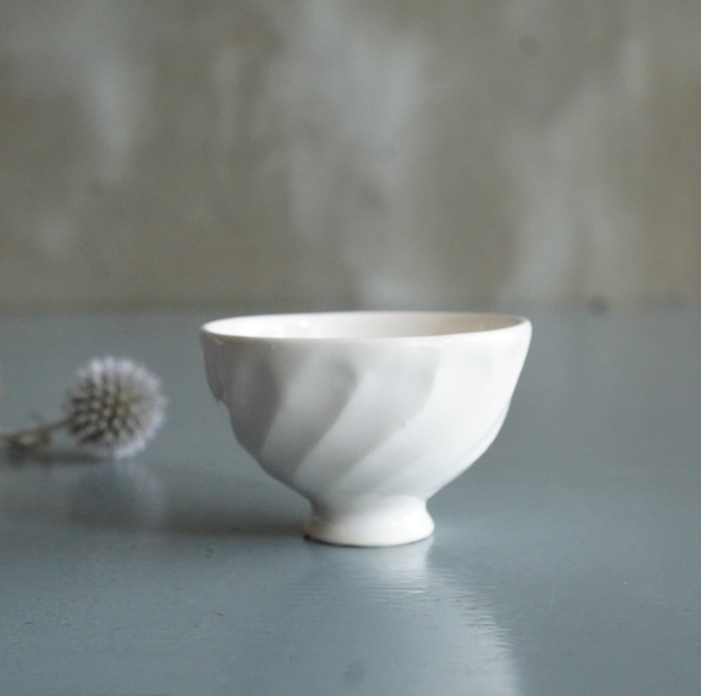 K-49- 茶杯鎬高台 白釉