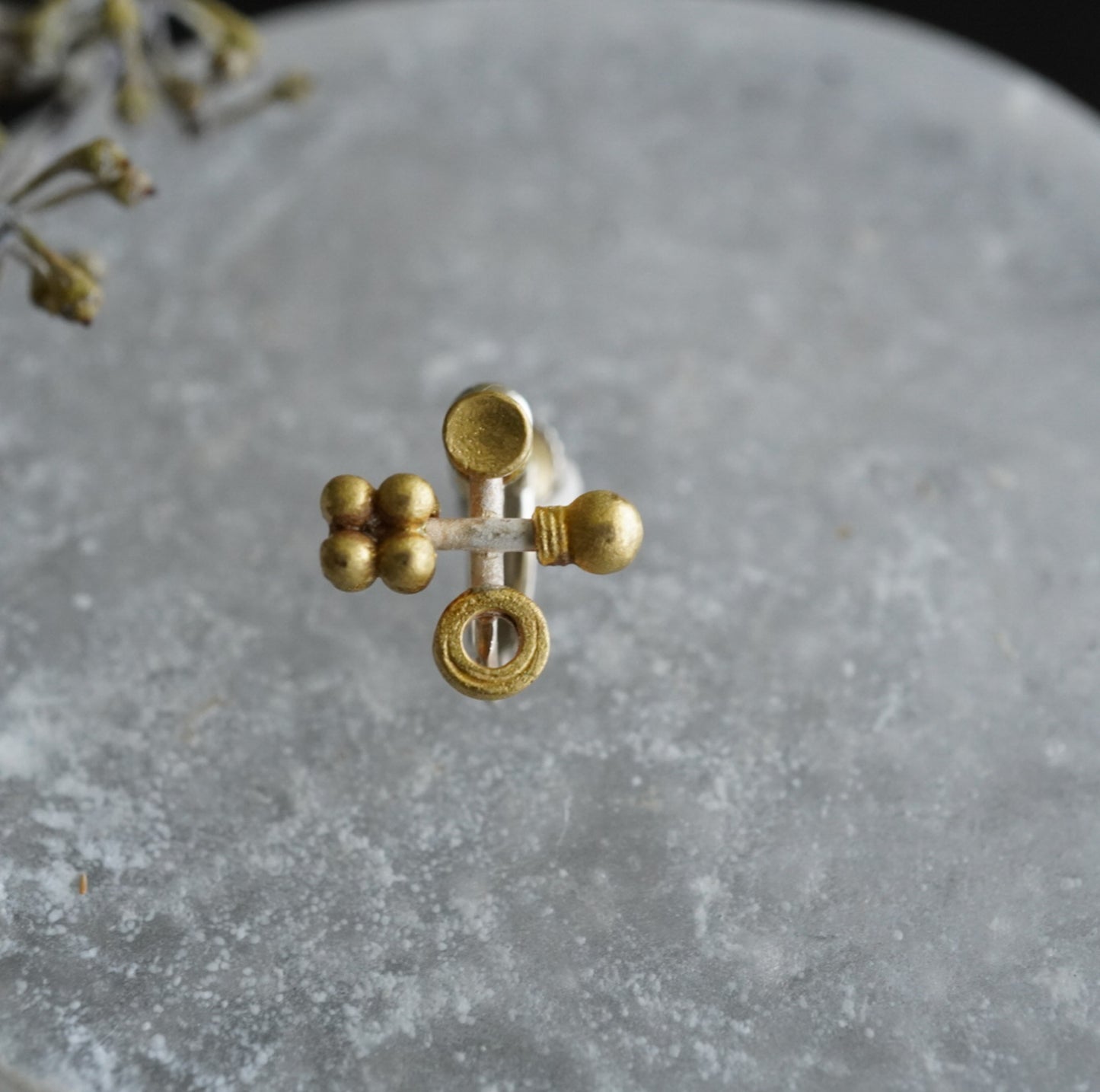 N-07- 4seeds Earring bronze（シングル）
