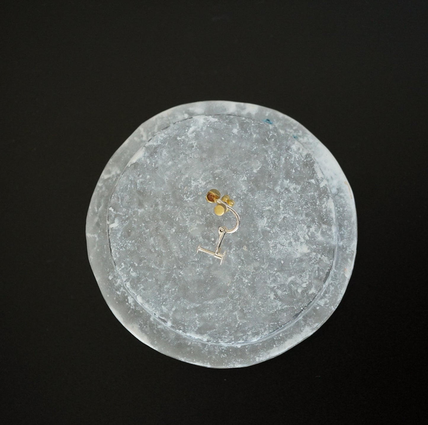 N-09- 3seeds Earring bronze（シングル）