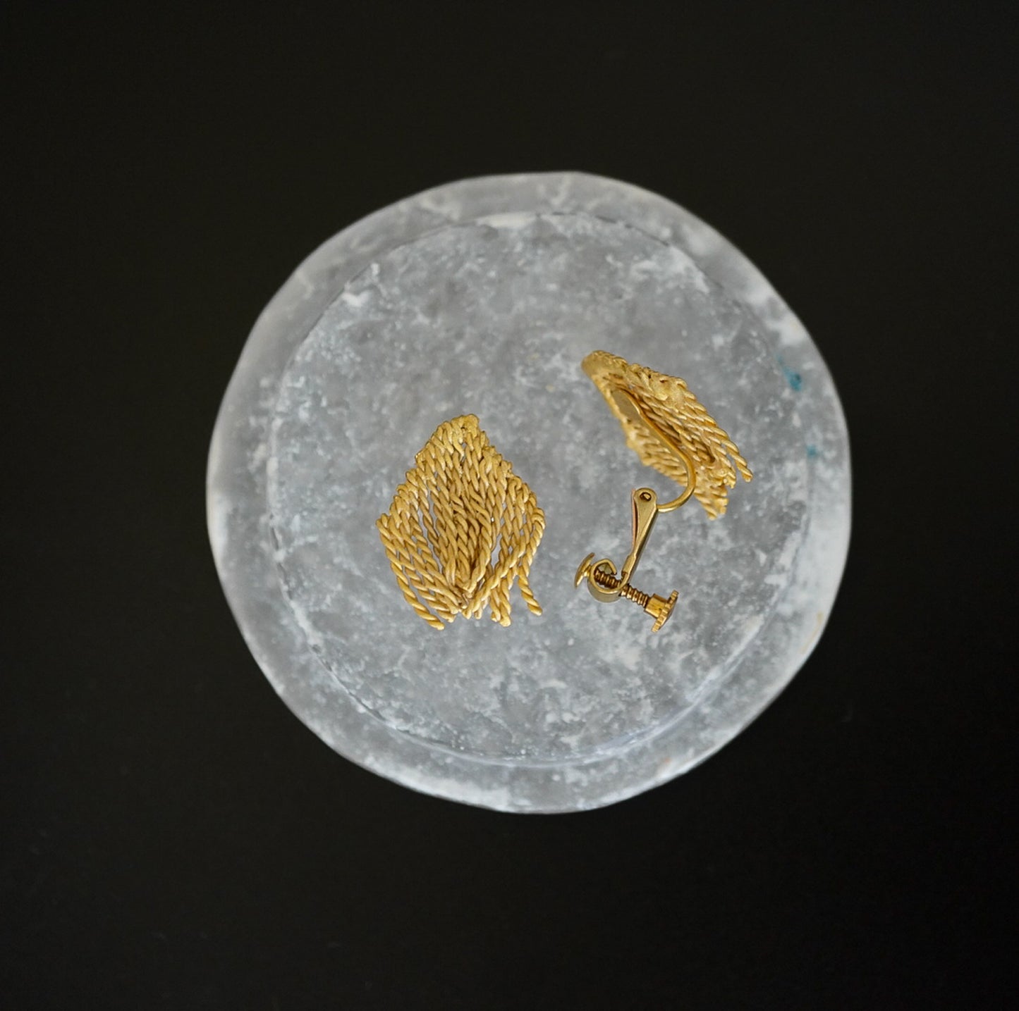 N-66- fusa Earring bronze