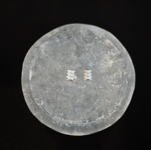 N-70- Coil Earring S silver