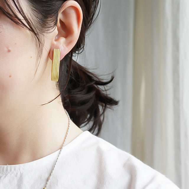 N-54- Line Pierce long bronze （シングル）