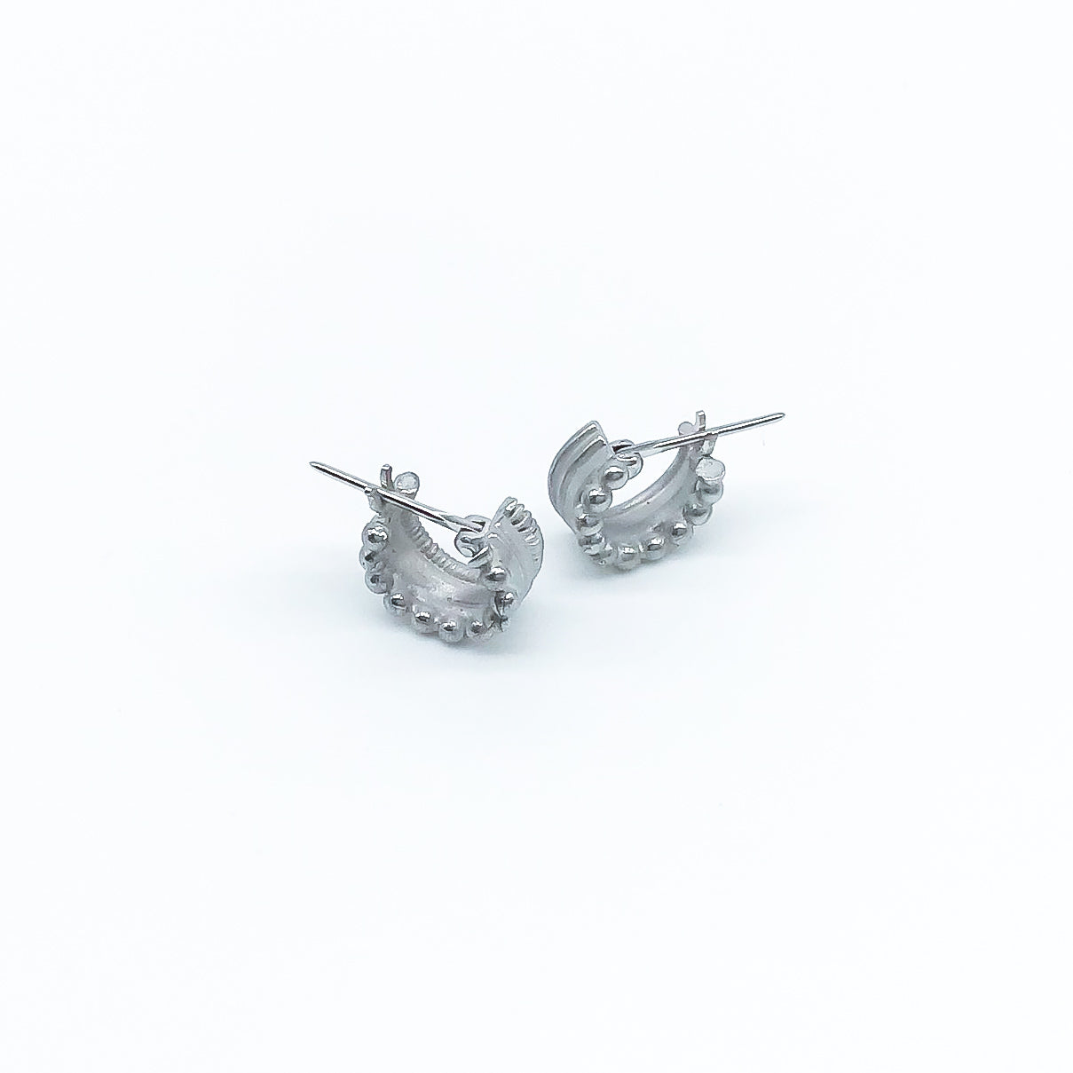N-43- 束と層のピアスS silver