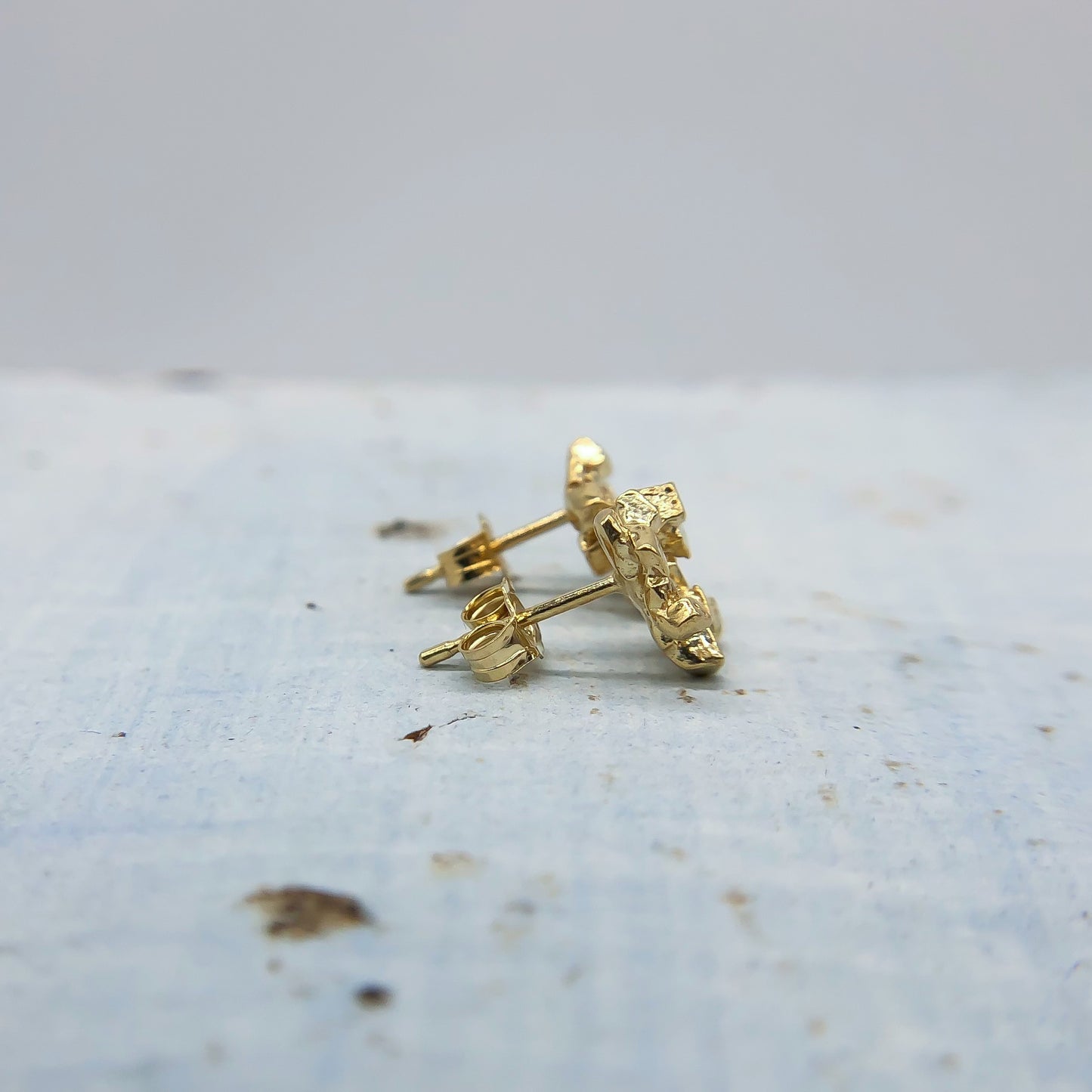 N-24- Prism Pierce S brass