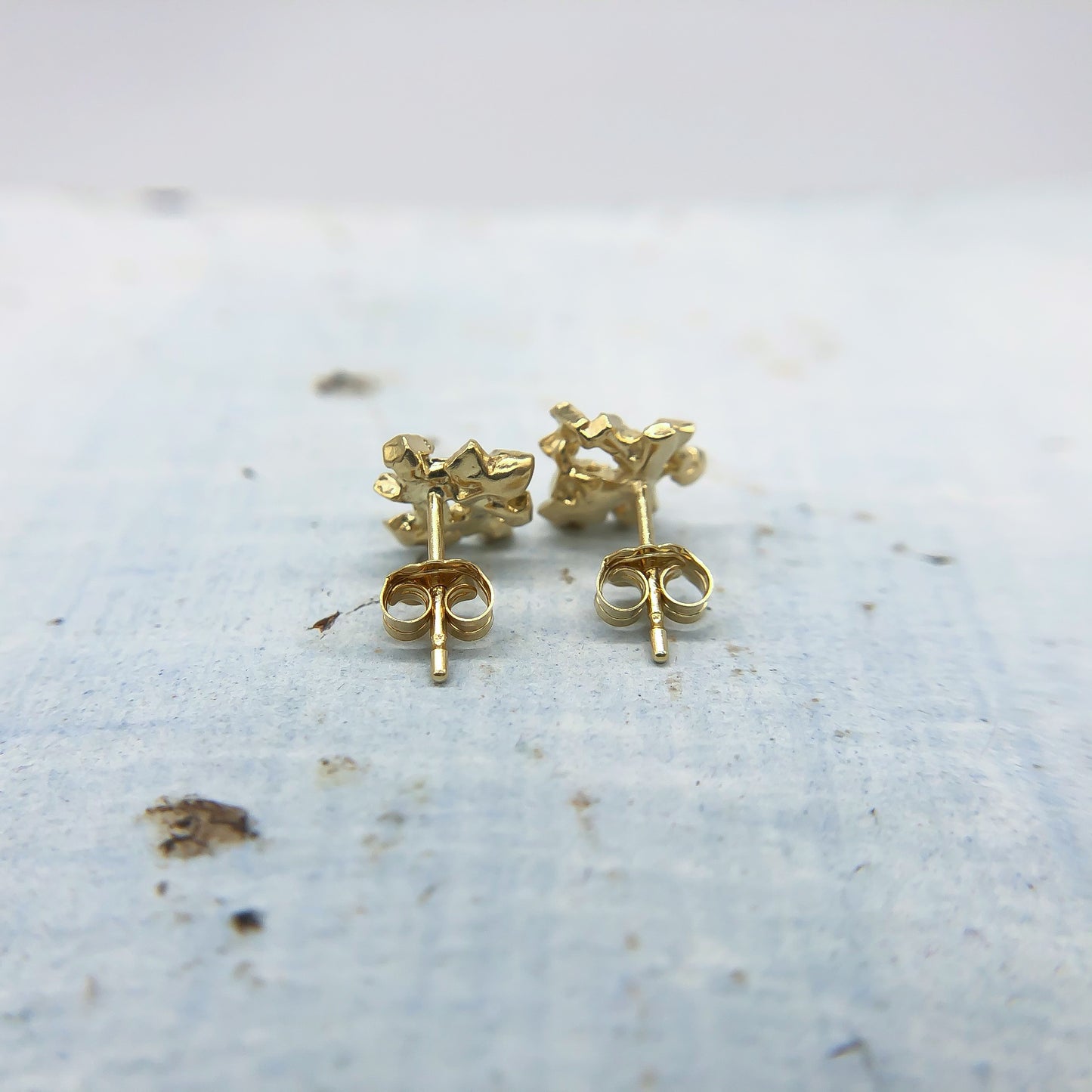 N-24- Prism Pierce S brass
