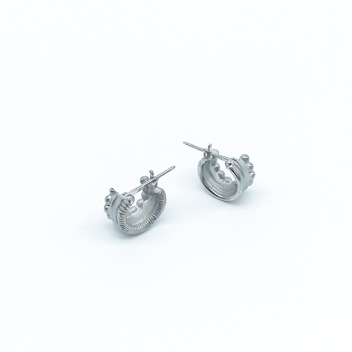 N-43- 束と層のピアスS silver
